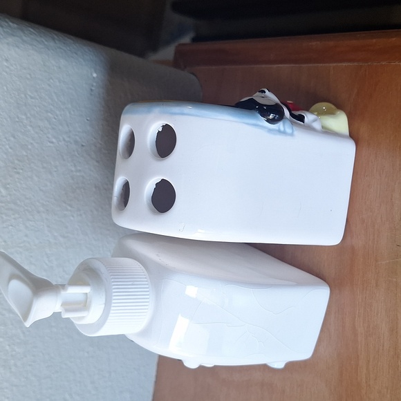 Vintage 80's Disney Jukebox Mickey Mouse bathroom set by Jackson 1988 - Picture 2 of 9